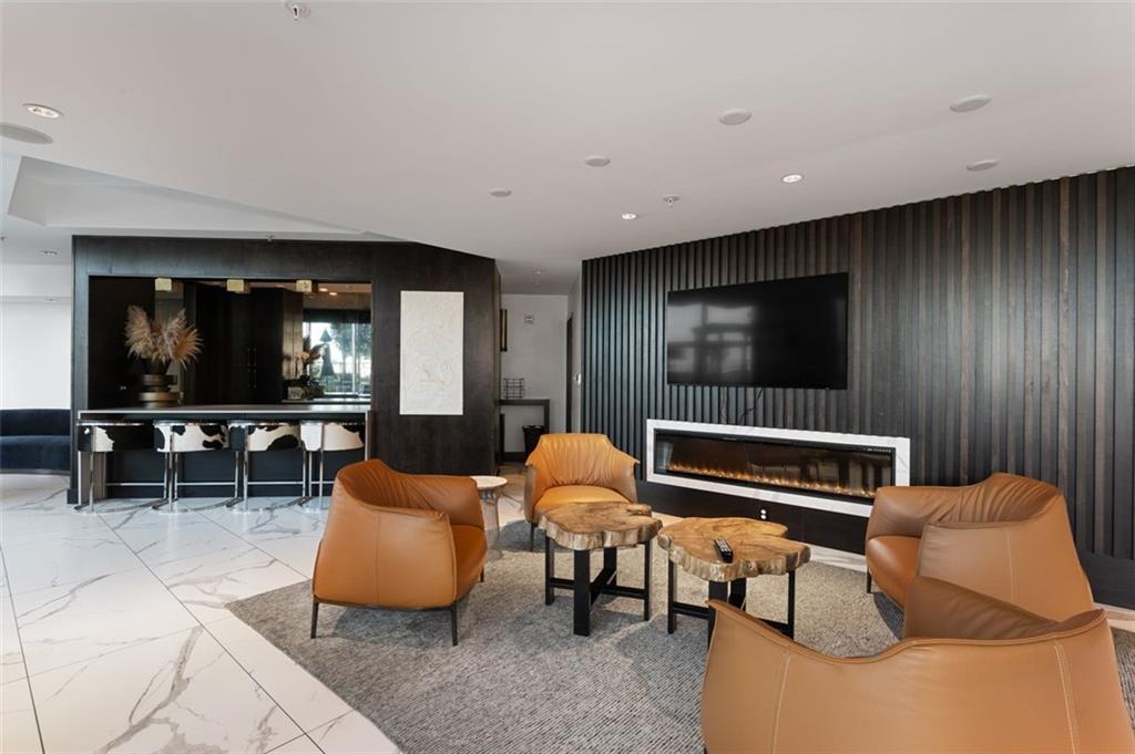 400 W Peachtree Street NW Unit 1908