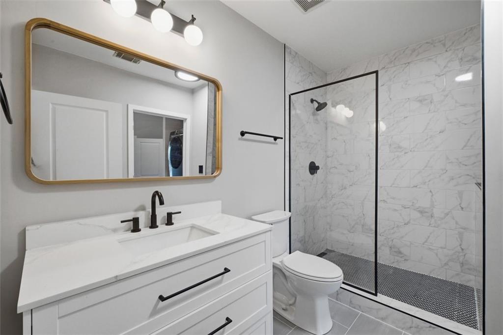400 W Peachtree Street NW Unit 1908