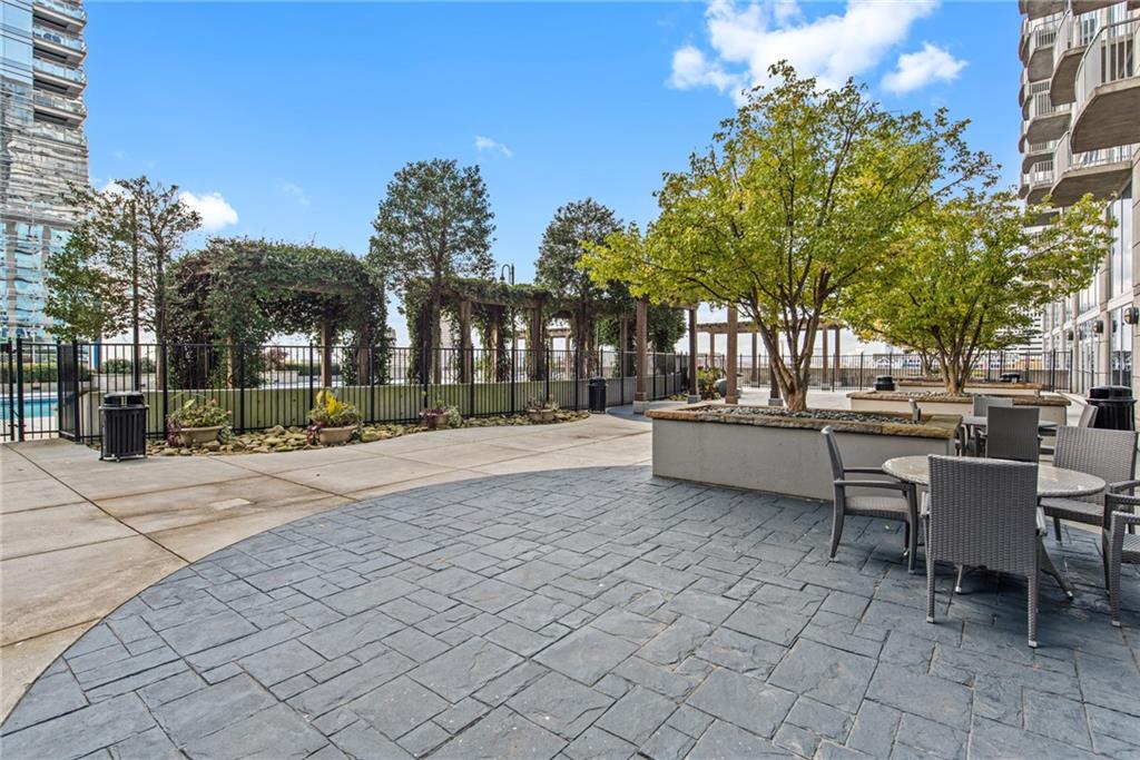 400 W Peachtree Street NW Unit 1908