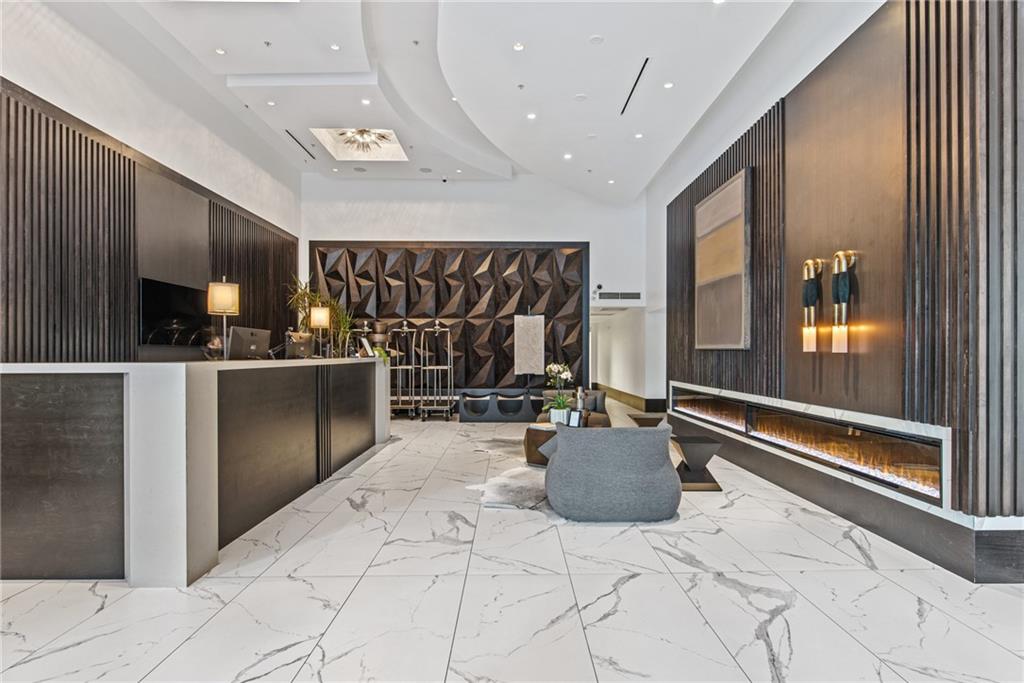 400 W Peachtree Street NW Unit 1908