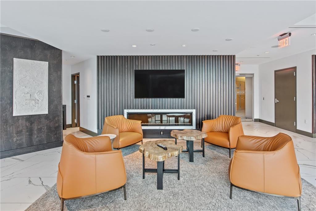 400 W Peachtree Street NW Unit 1908