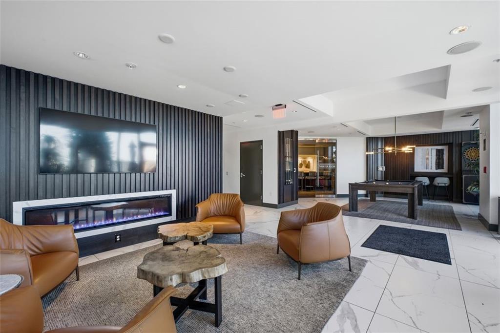 400 W Peachtree Street NW Unit 1908