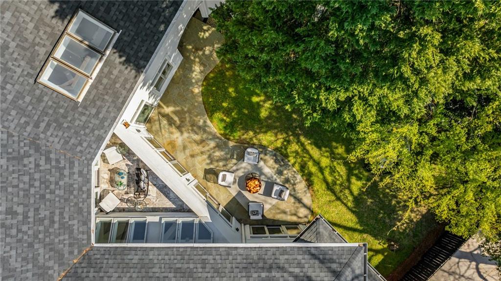 35 Robin Hood Road NE