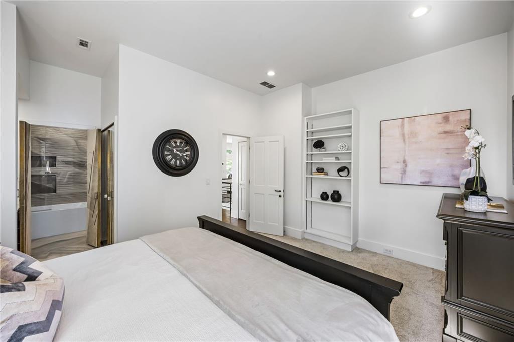 35 Robin Hood Road NE