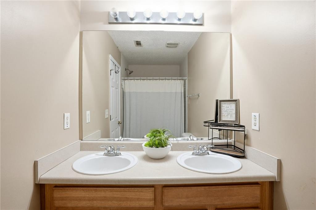 5339 Creekview Lane