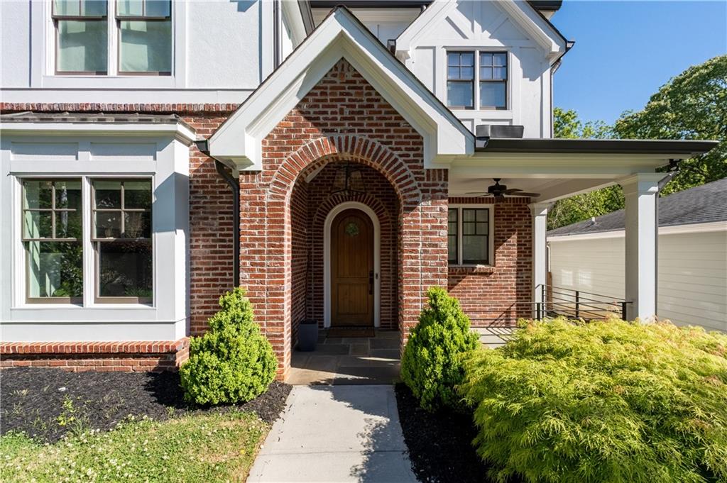 1464 Glenwood Avenue SE