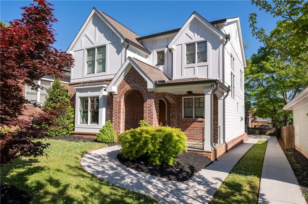 1464 Glenwood Avenue SE