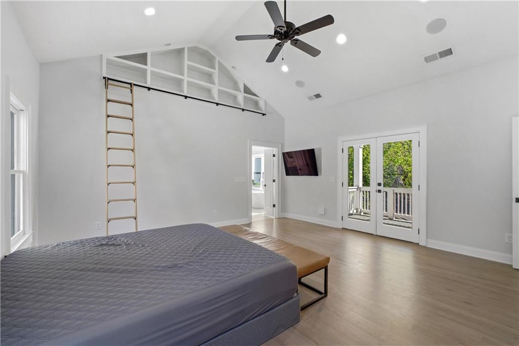 1464 Glenwood Avenue SE