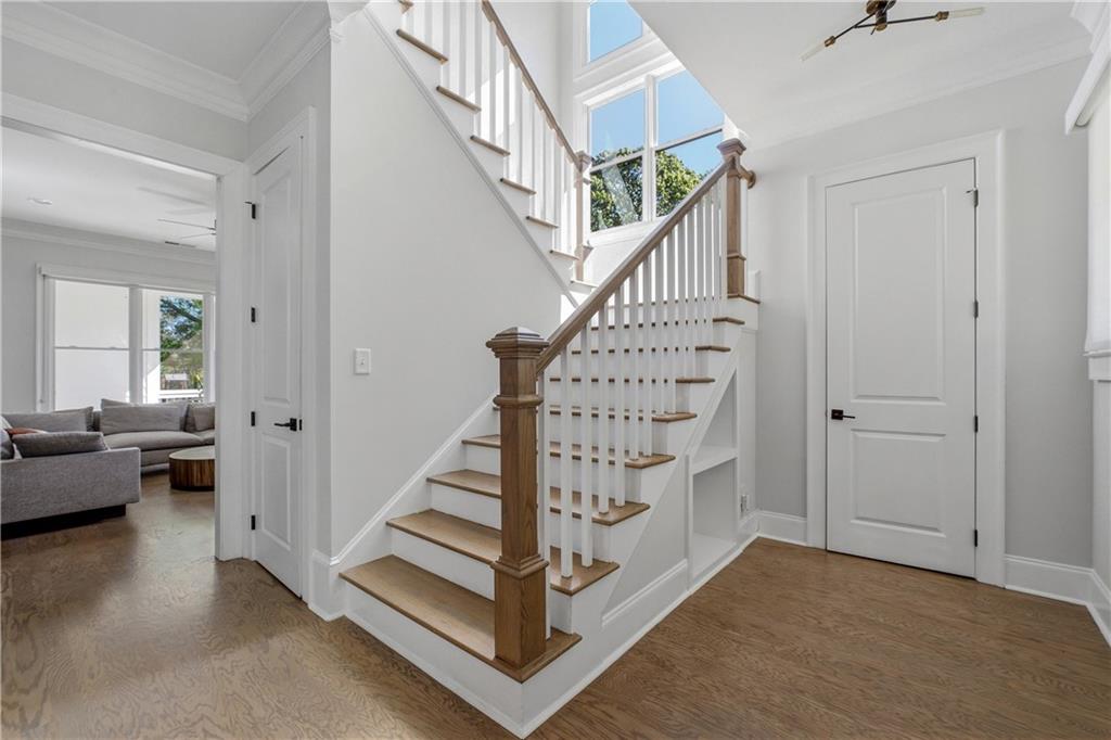 1464 Glenwood Avenue SE