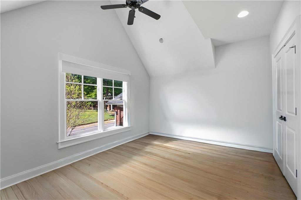 1464 Glenwood Avenue SE