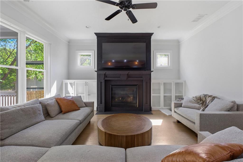 1464 Glenwood Avenue SE