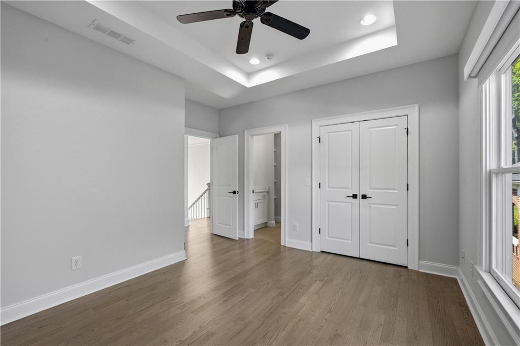 1464 Glenwood Avenue SE