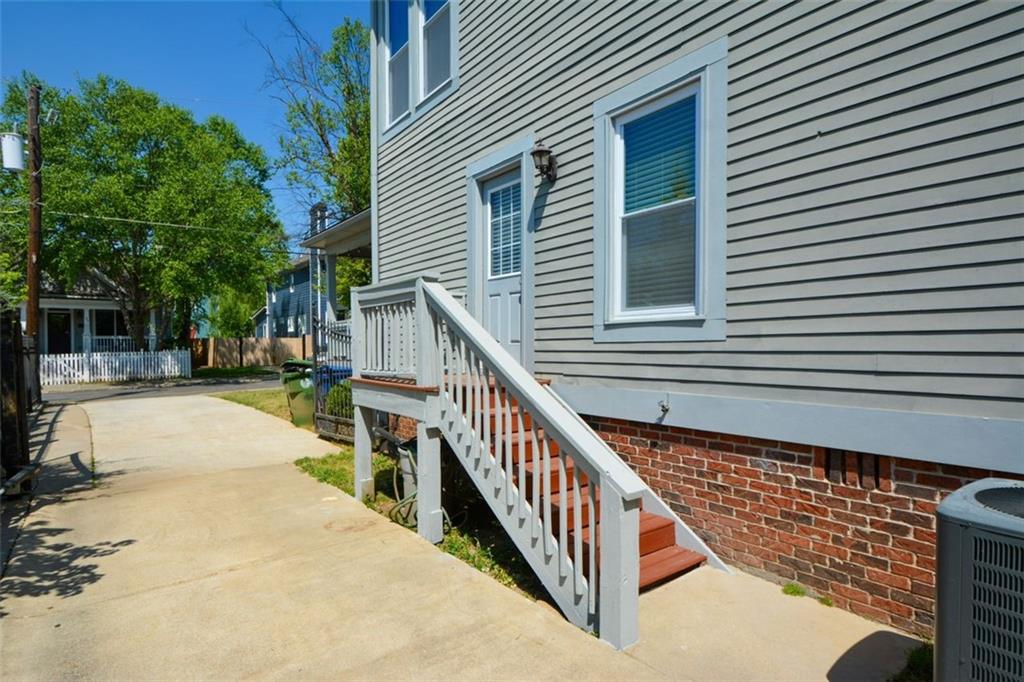 64 Howell Street SE