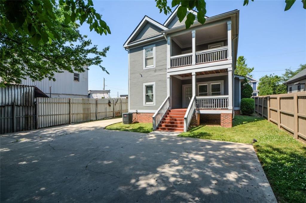 64 Howell Street SE
