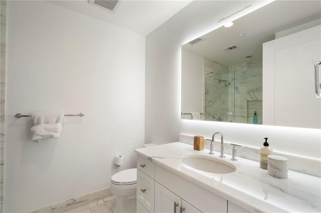 3630 Peachtree Road NE Unit 2204