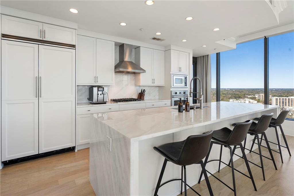 3630 Peachtree Road NE Unit 2204