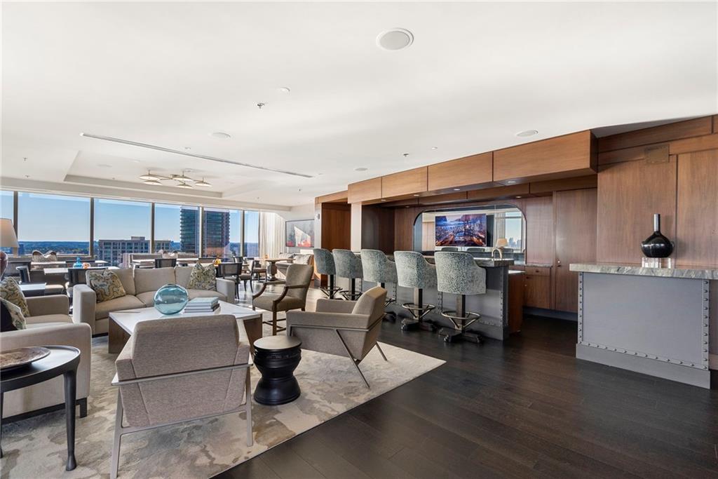 3630 Peachtree Road NE Unit 2204