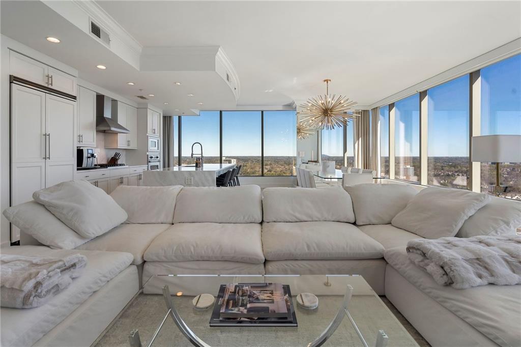 3630 Peachtree Road NE Unit 2204