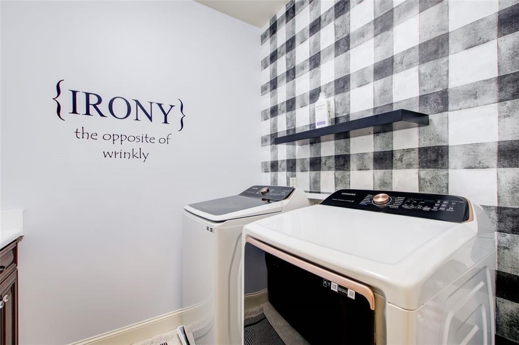 223 Trecastle Square