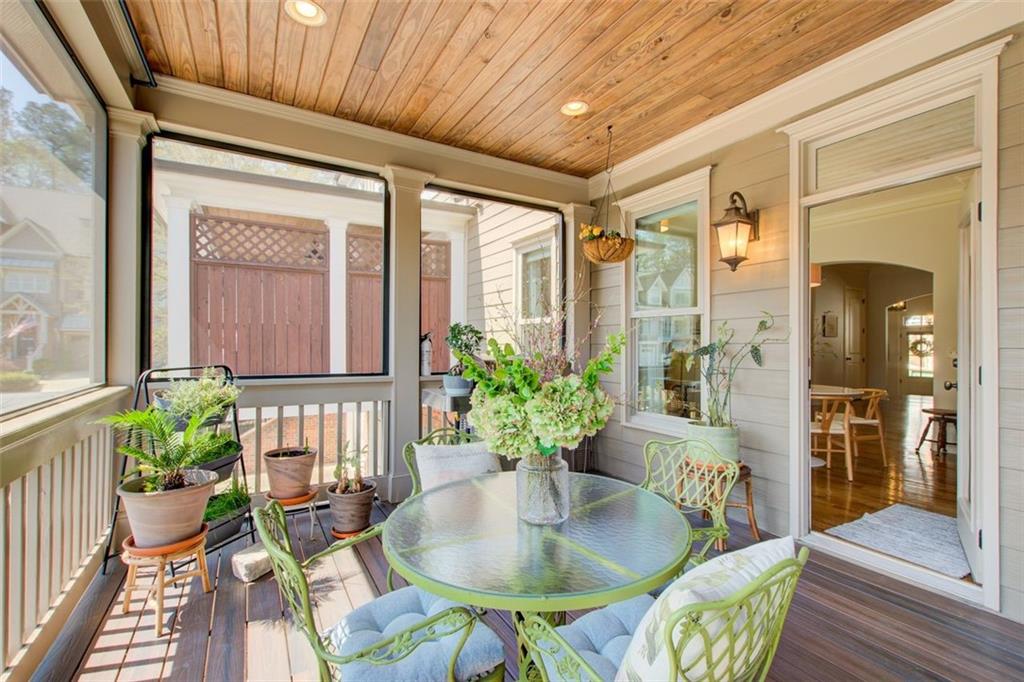 223 Trecastle Square