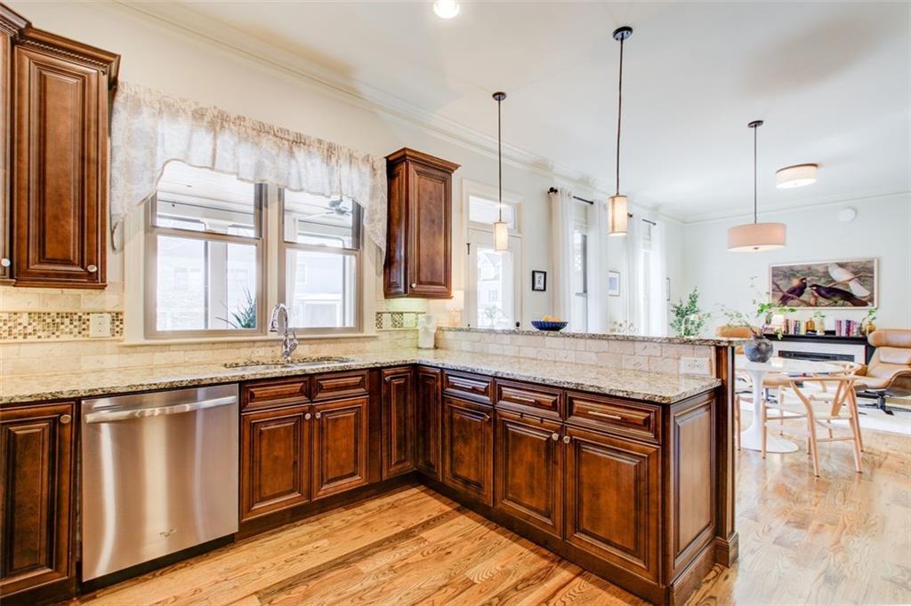 223 Trecastle Square