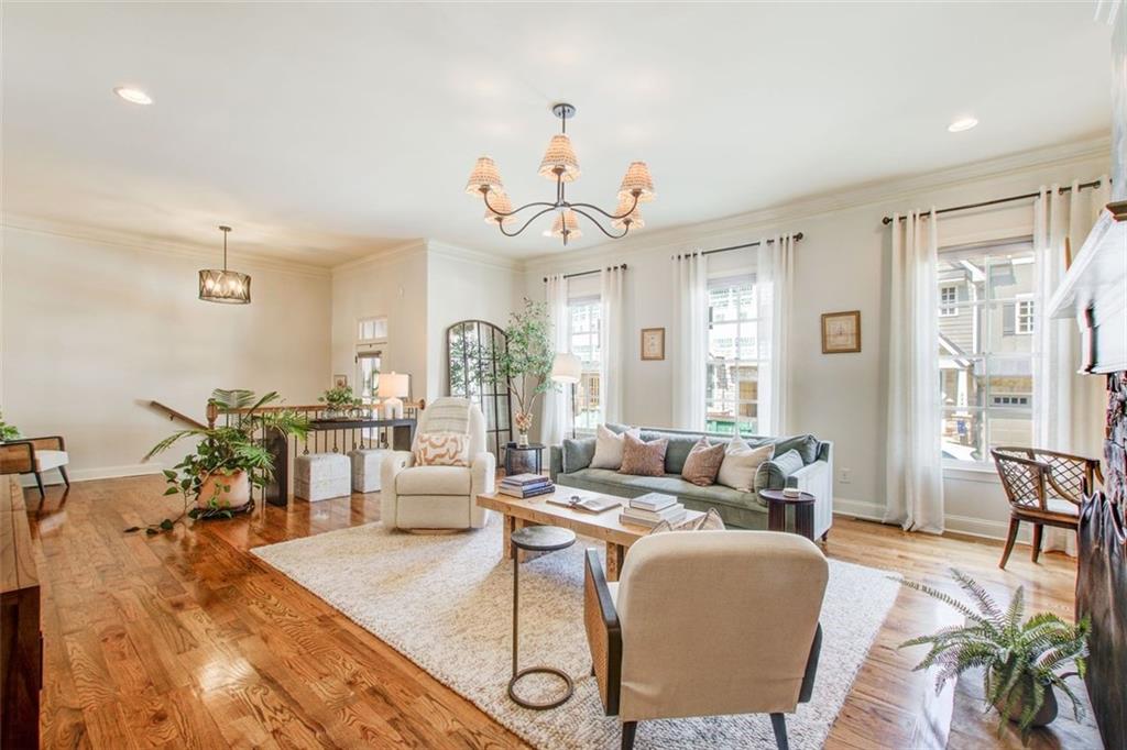 223 Trecastle Square