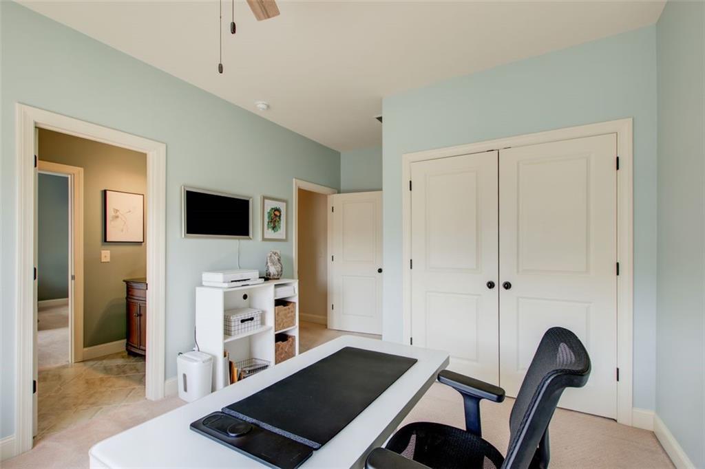 223 Trecastle Square