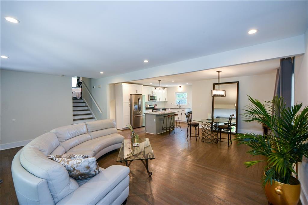 2501 Pine Branch Way
