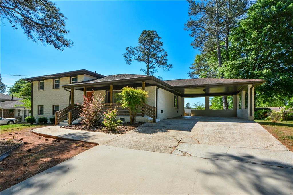 2501 Pine Branch Way