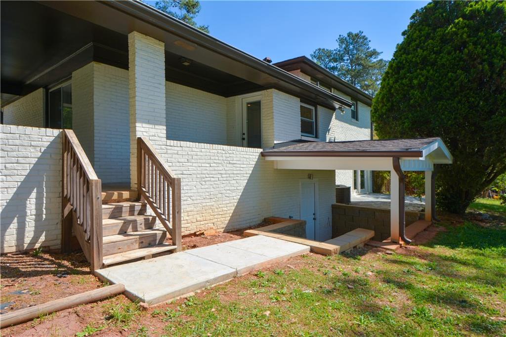2501 Pine Branch Way