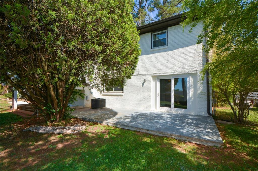 2501 Pine Branch Way