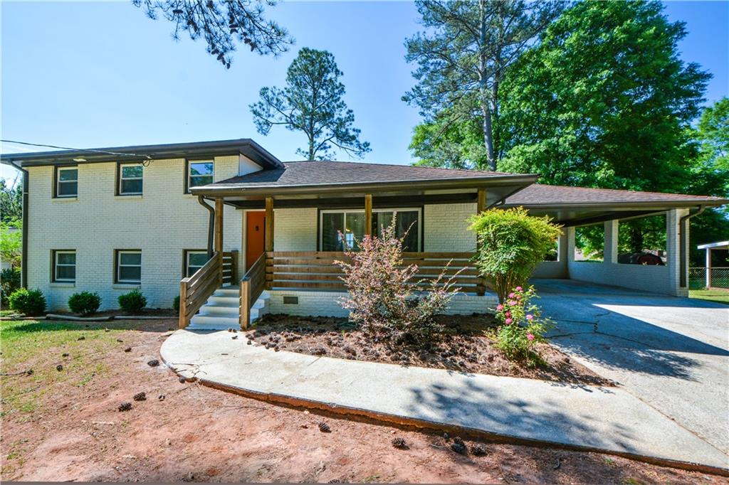 2501 Pine Branch Way