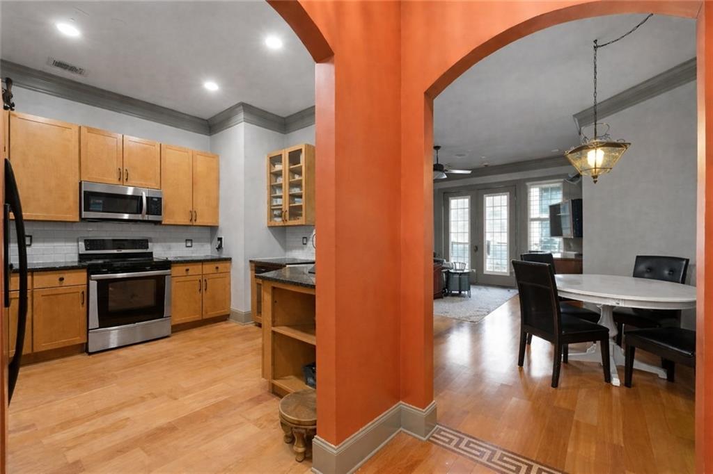 3621 VININGS SLOPE SE Unit 2516