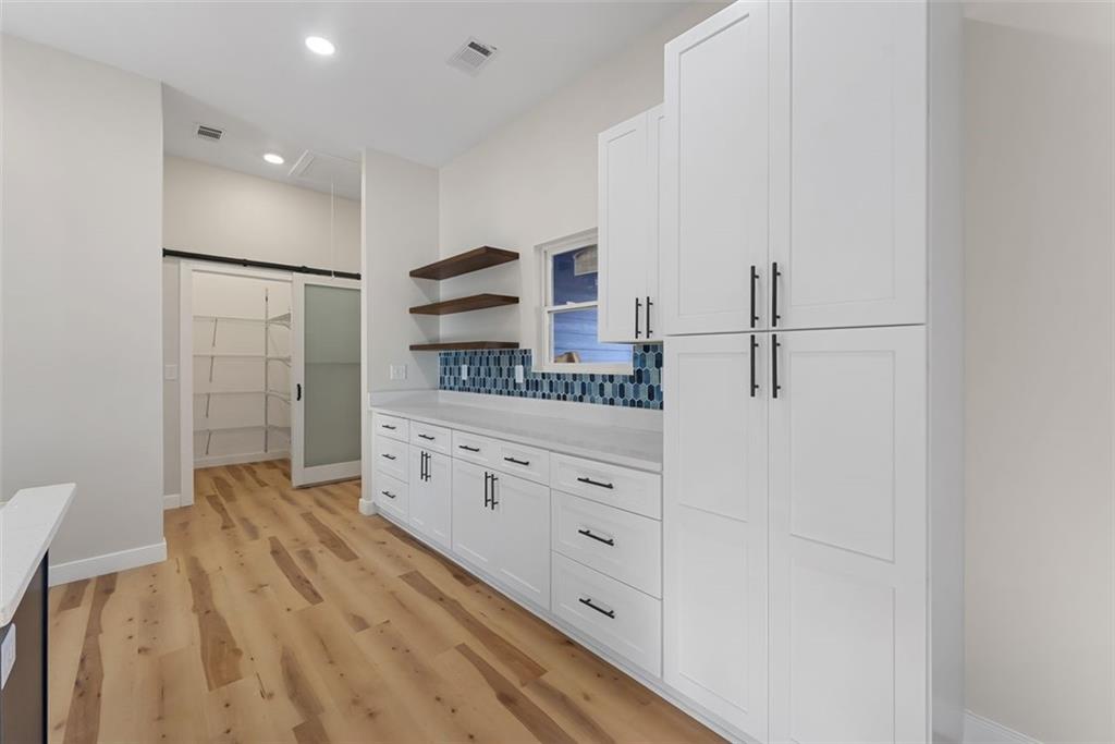 705 SEABOLT Road
