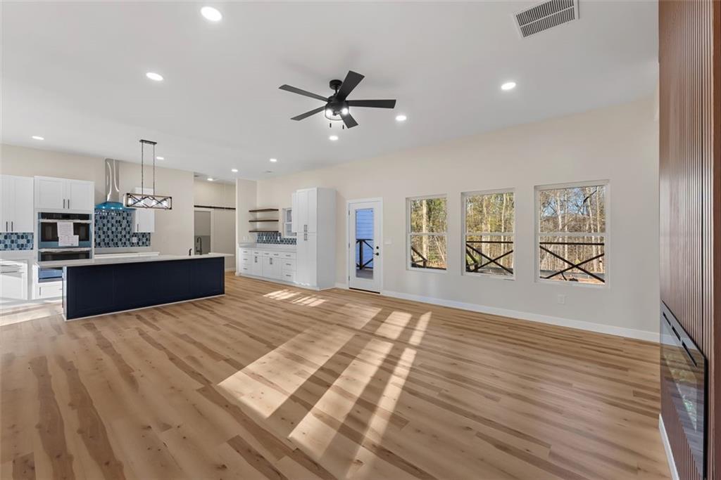 705 SEABOLT Road