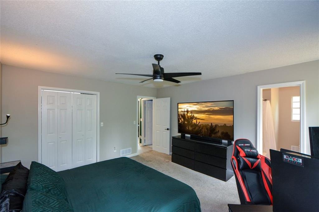 5059 Martins Crossing Road