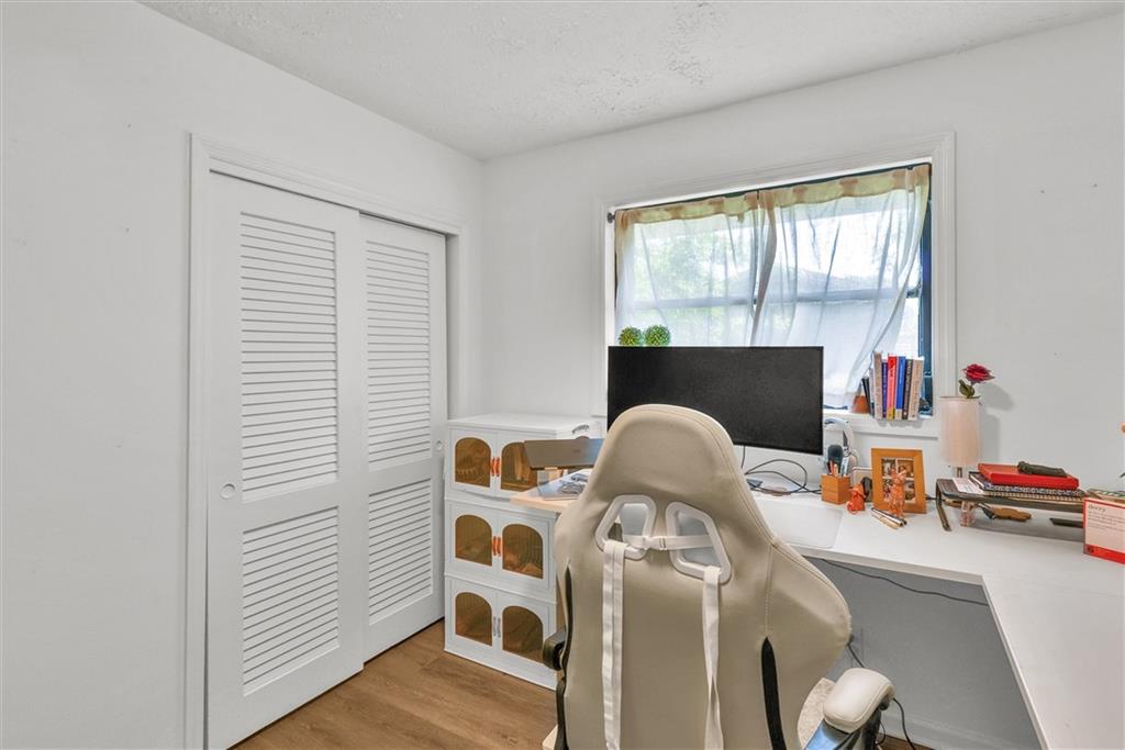 245 Lunie Drive SW