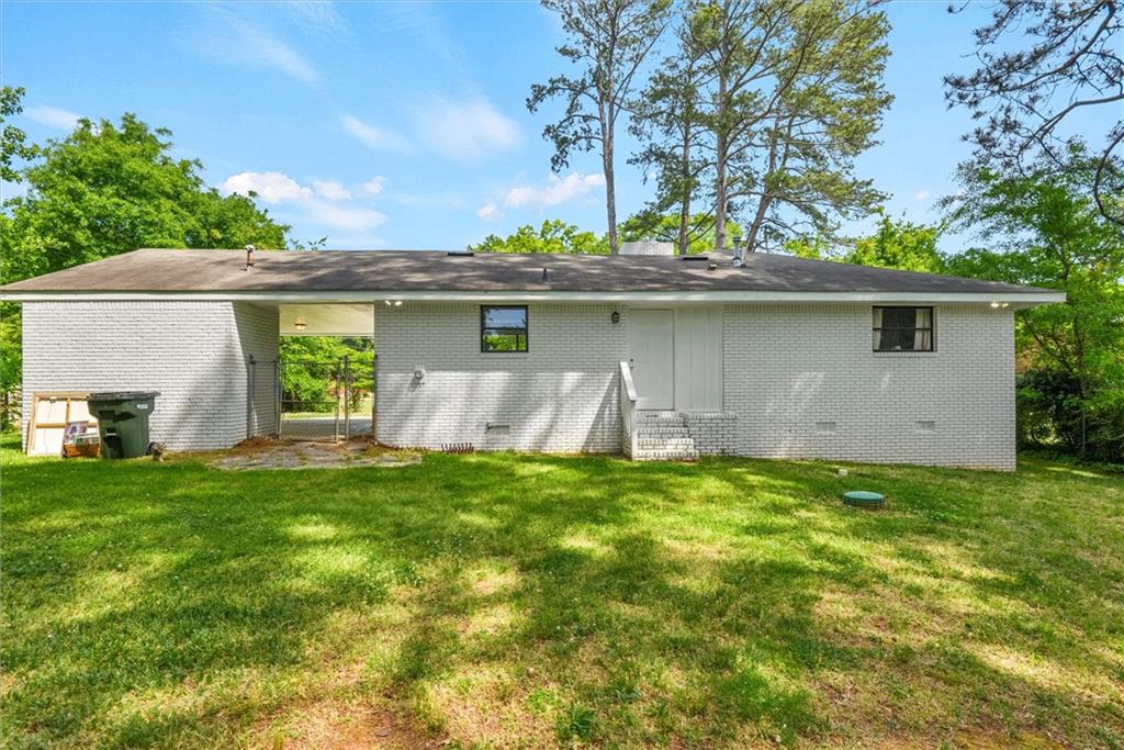 245 Lunie Drive SW