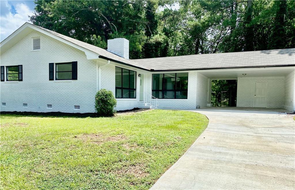 245 Lunie Drive SW