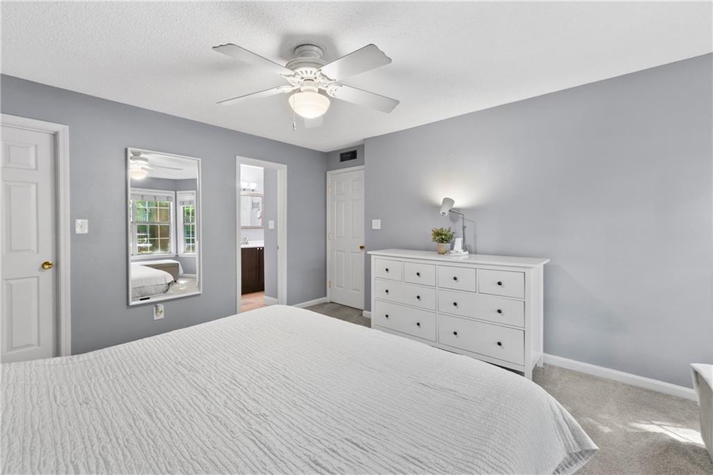 524 Mcgill Place NE Unit 524