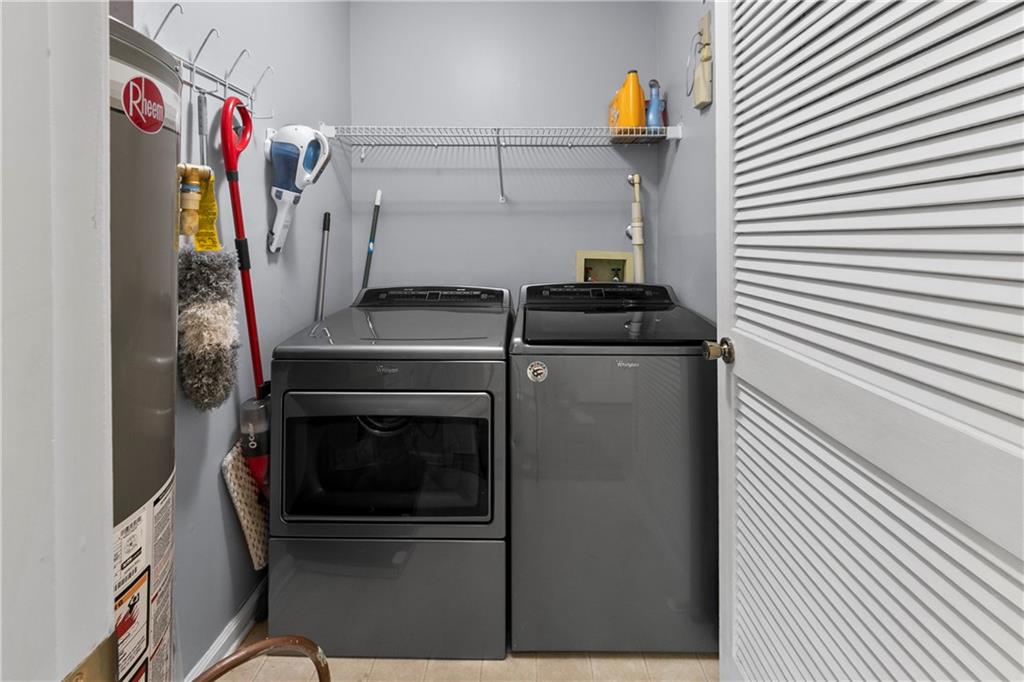 524 Mcgill Place NE Unit 524