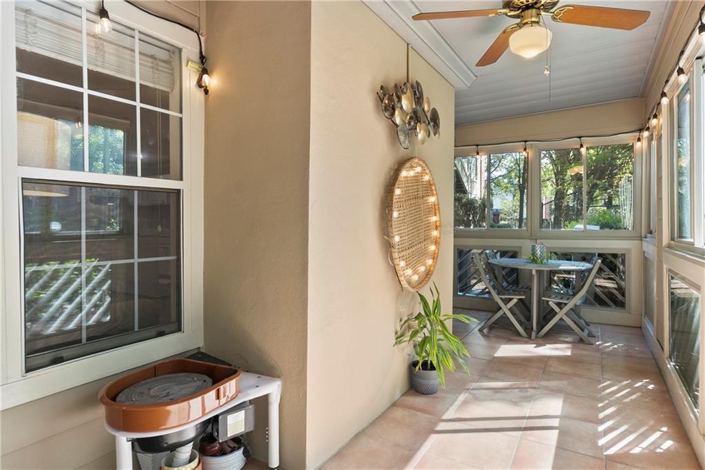 524 Mcgill Place NE Unit 524