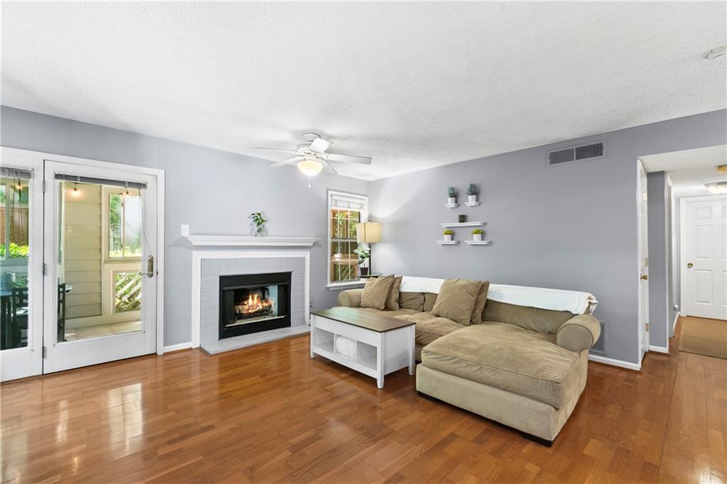 524 Mcgill Place NE Unit 524