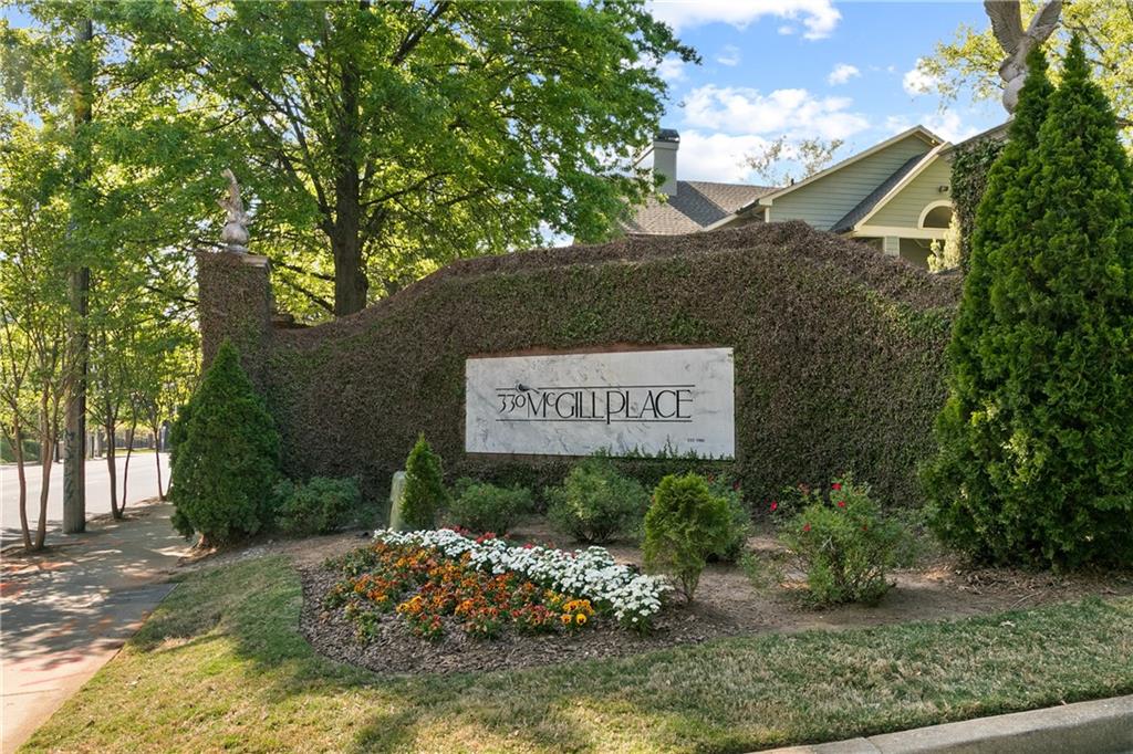524 Mcgill Place NE Unit 524