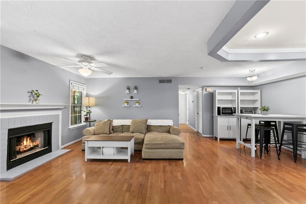 524 Mcgill Place NE Unit 524
