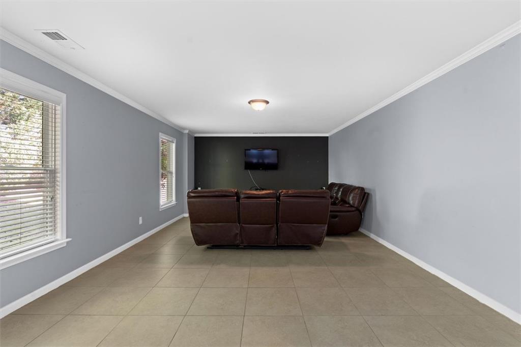 3089 Frazier