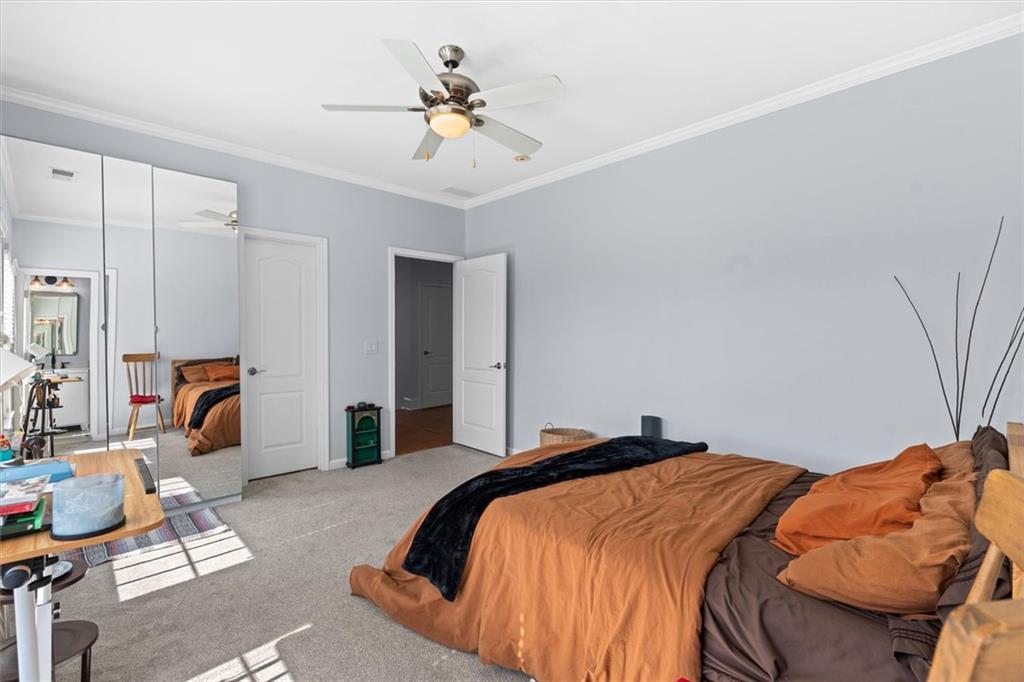 3089 Frazier
