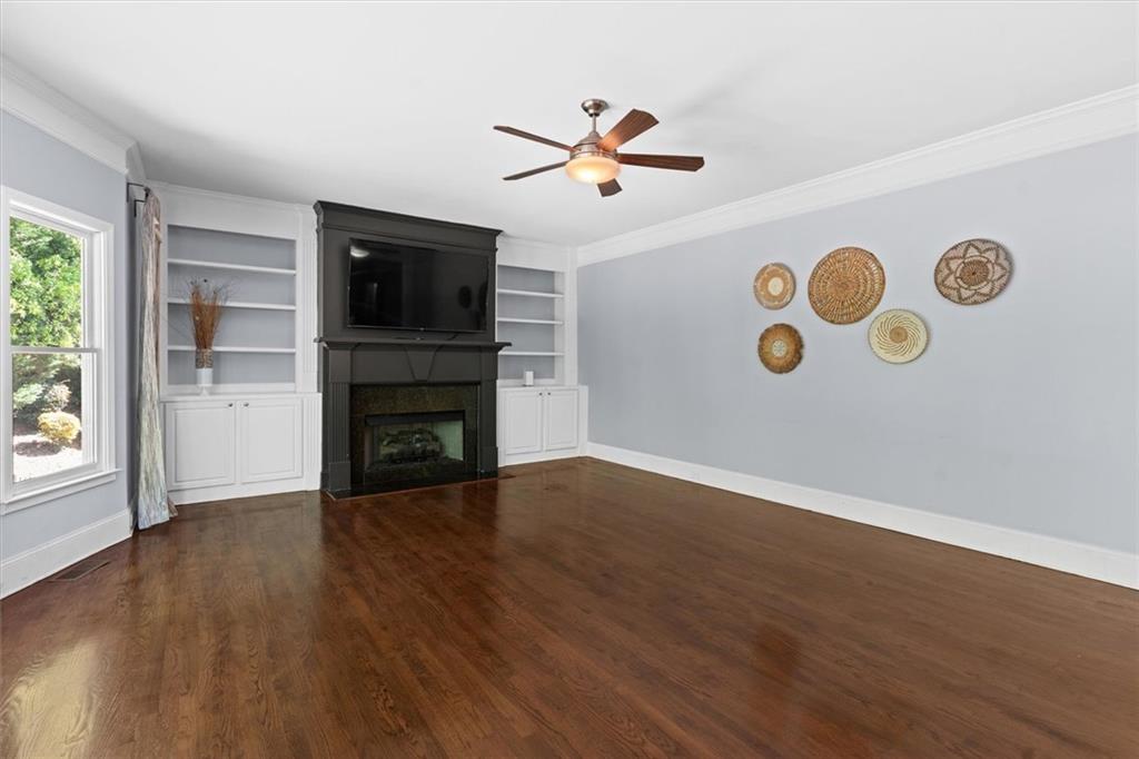 3089 Frazier