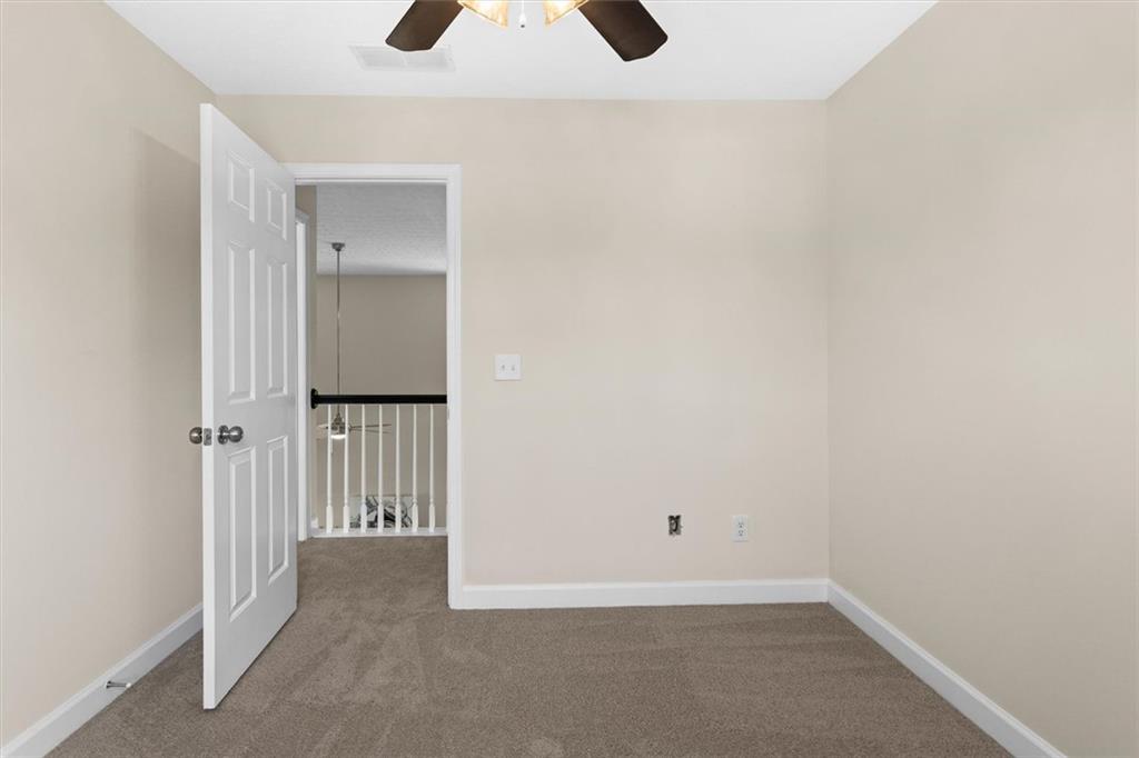 3136 Claridge