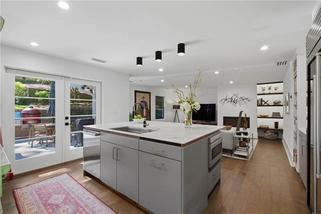 538 Spring Valley Road NW